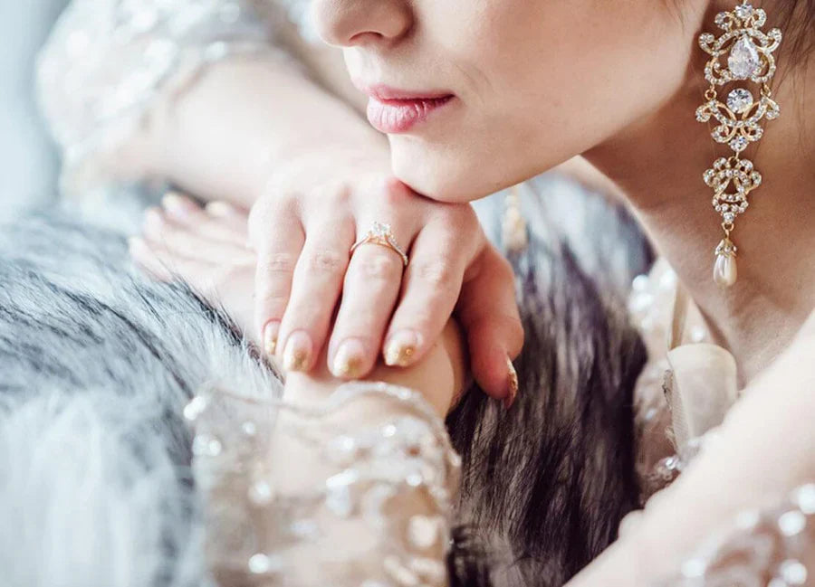 The Ultimate Guide to Layering Your Jewelry Like a Pro