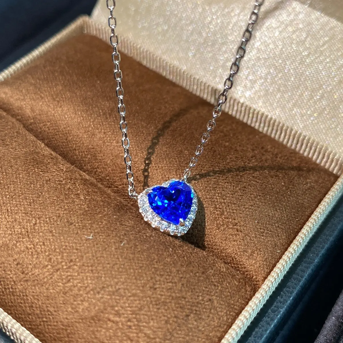 Heart-Shaped Pendant Necklace